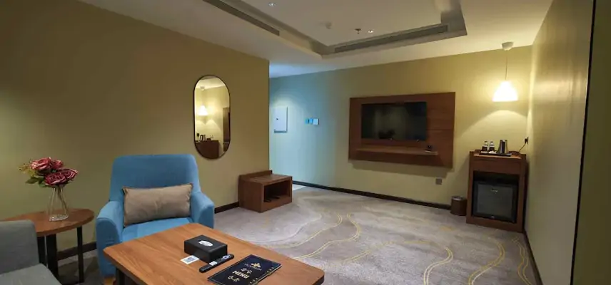 Platinum Hotel image